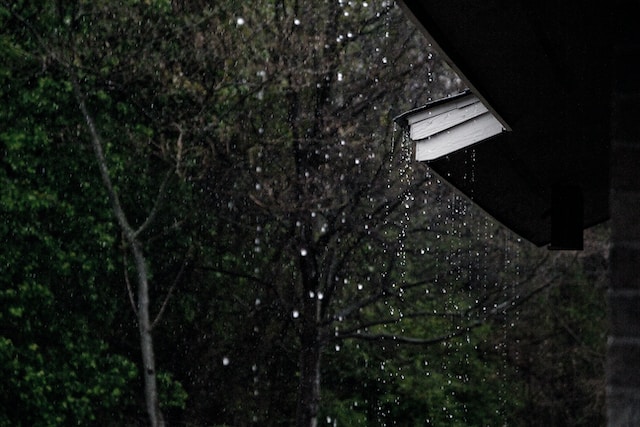 适合下雨时发朋友圈的短句 适合下雨时发朋友圈的短句